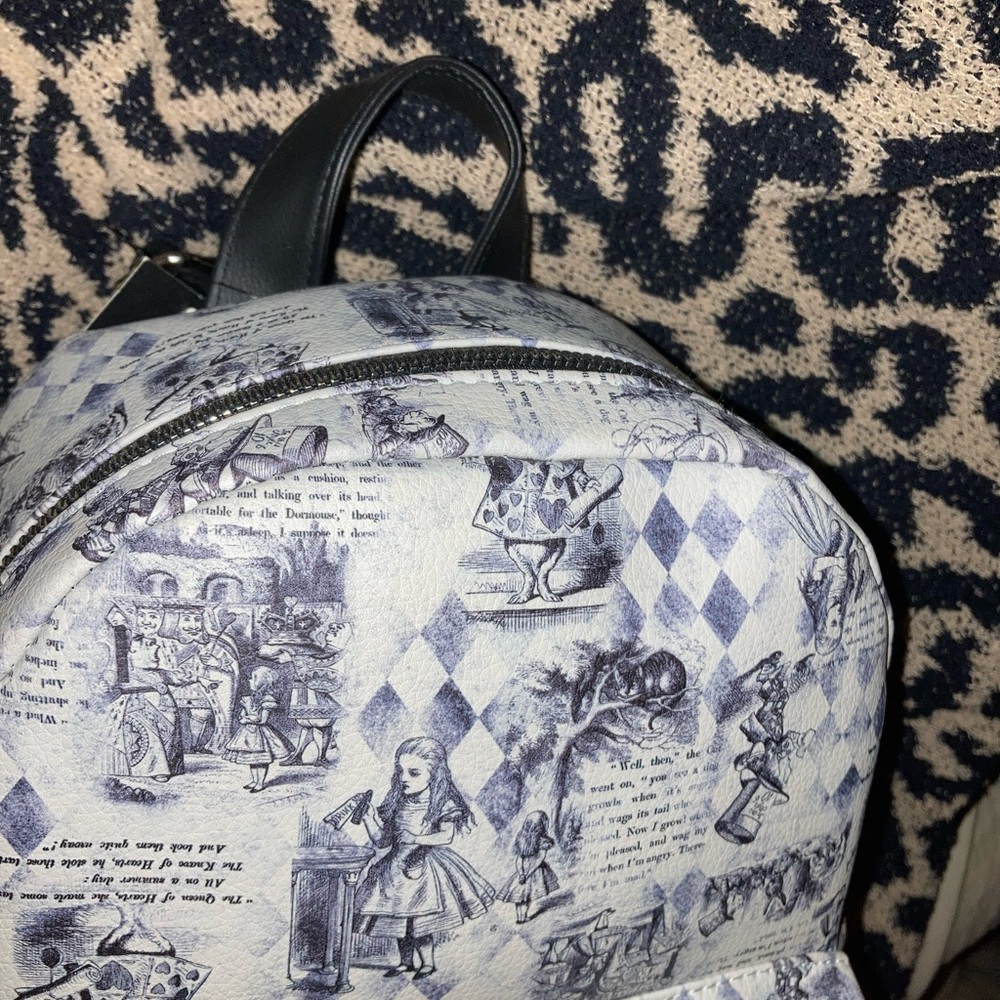 Alice in wonderland large backpack - Picture 2 of 7